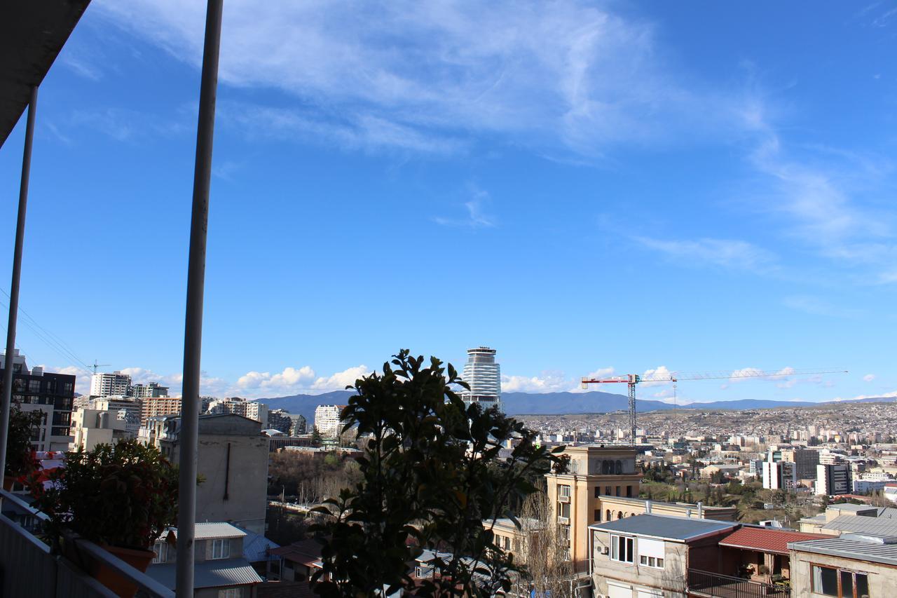 Herrmas Hostel Tbilisi Exterior foto